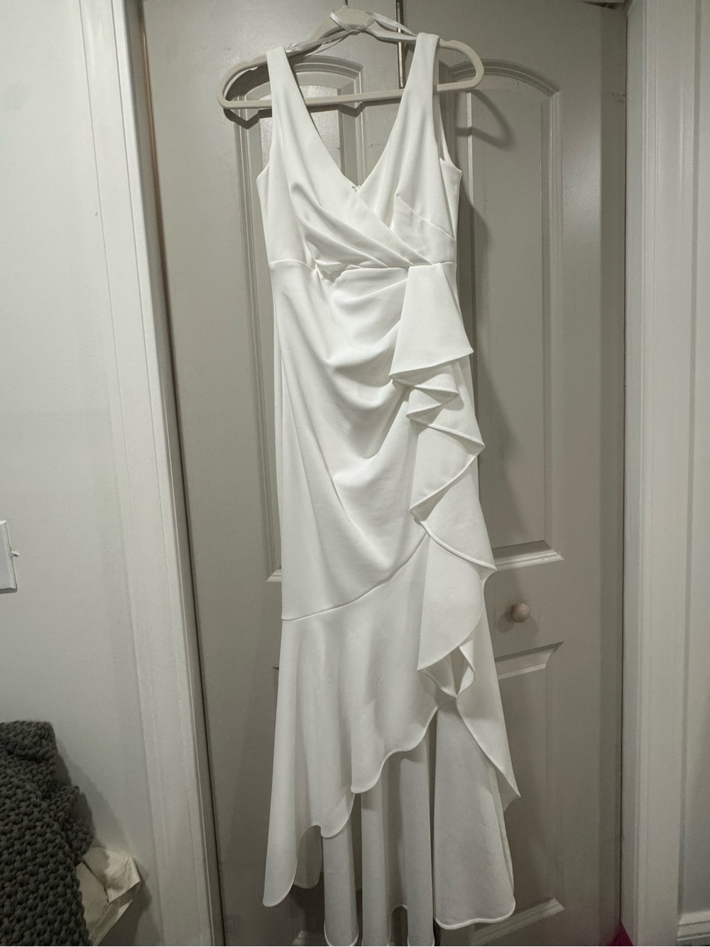 Elegant White Ruffled V-Neck Maxi Dress